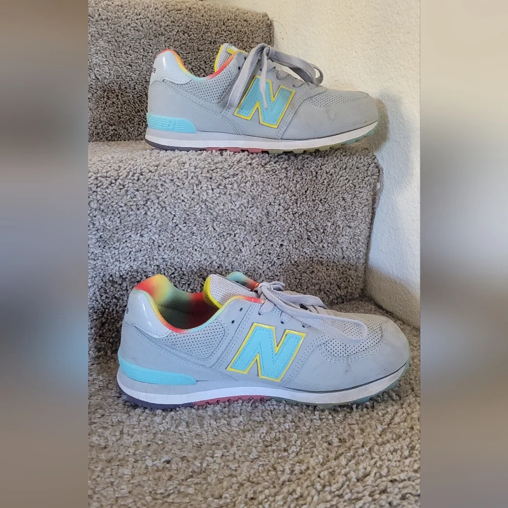 New Balance 574 Kid Sneakers Size 5